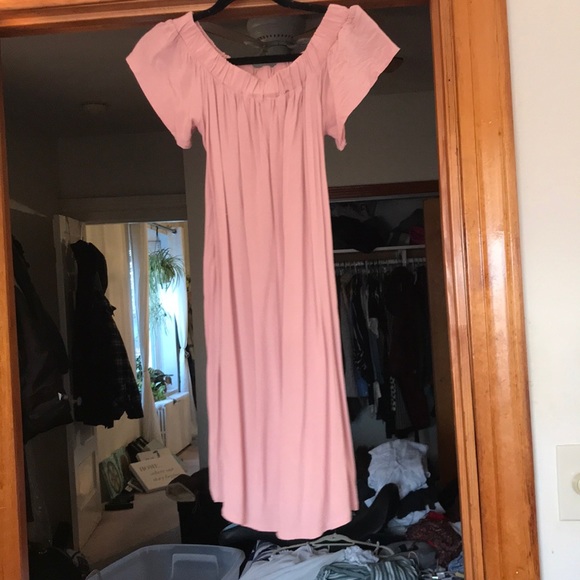 Off the shoulder dress - Picture 3 of 5